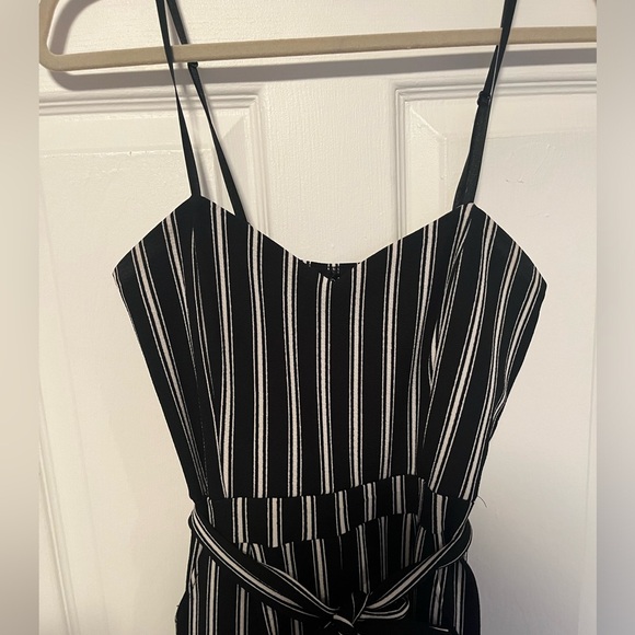 Black and White Jumpsuit - Picture 2 of 4